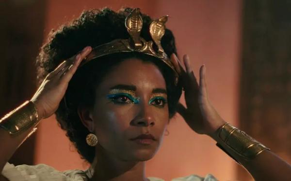 Черная Клеопатра в «документальном» фильме вызвала негативную реакцию — на Netflix подали в суд